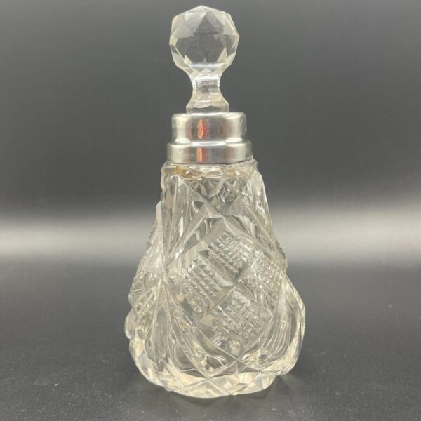 Antique Silver Mounted Cut Glass Scent Bottle with Stopper - Beautiful Detail
